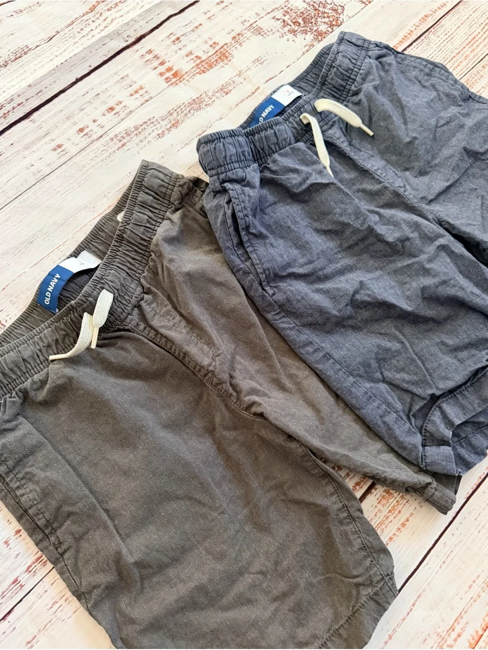 Old Navy Kids' Elastic Waist Shorts in Charcoal and Navy Size Large